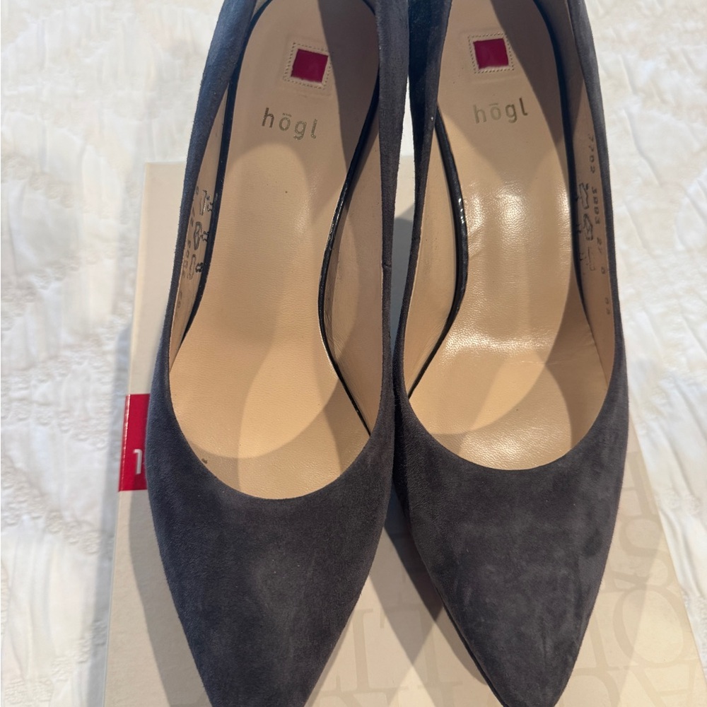 Women's Charcoal Suede Heels